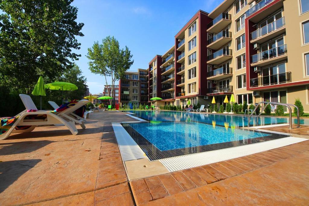 Уютные Апартаменты Vip Park Sunny Beach Esterno foto